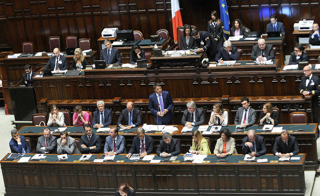 Renzi rinnova il patto di maggioranza fino al 2018