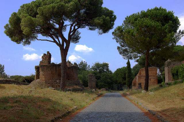 Mibact: nasce il 'Cammino dell'Appia Antica'