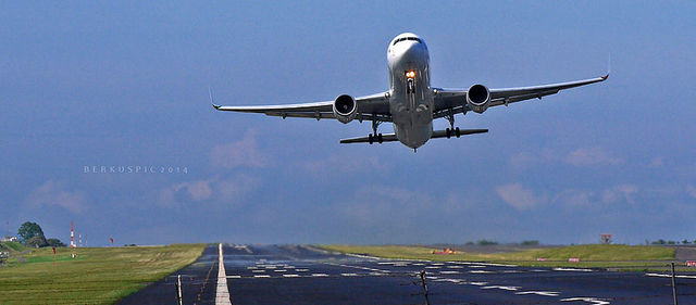 Acquisti online: sanzionate due compagnie aeree per l'applicazione di sovrapprezzi